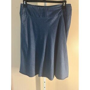 Women Westport “Jean” Cotton Blue Denim Color Knee Length Size 14 Comfort